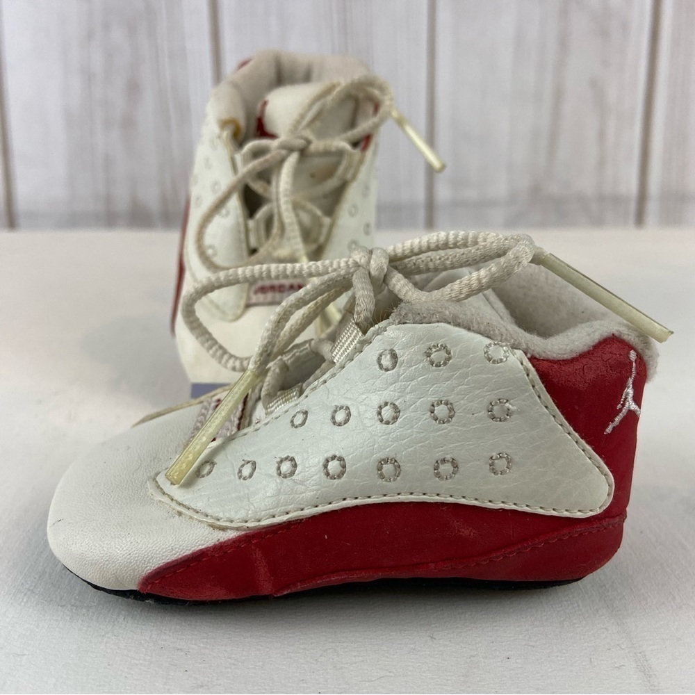Nike Air Jordan’s Rare Vintage 2005 Baby Crib Booties Red White Size 2C - Picture 4 of 8